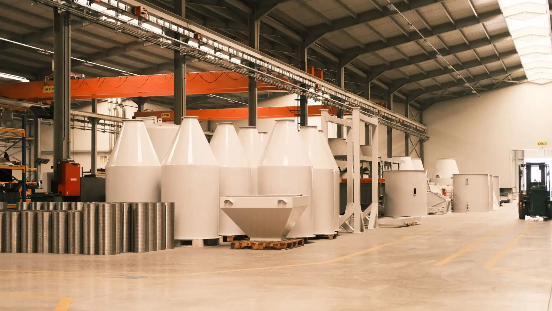 电动工具在工厂装修工程中的应用选型与效率提升方案
