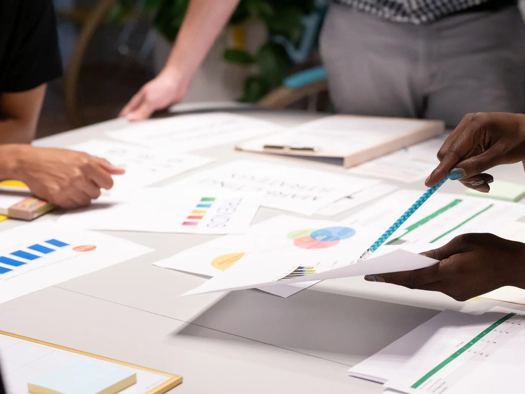 峰麟榕贸易服务：进口与国产电动工具性能对比及适用场景分析