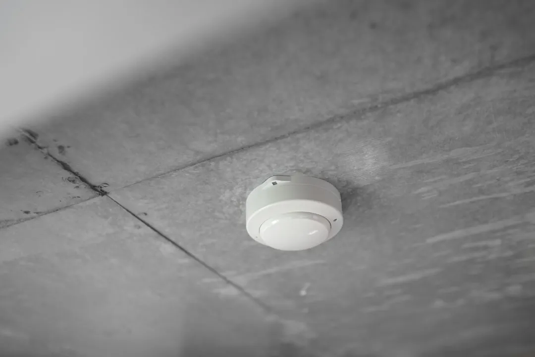 五金交电行业新规解读：贸易服务企业如何合规经营与降本增效